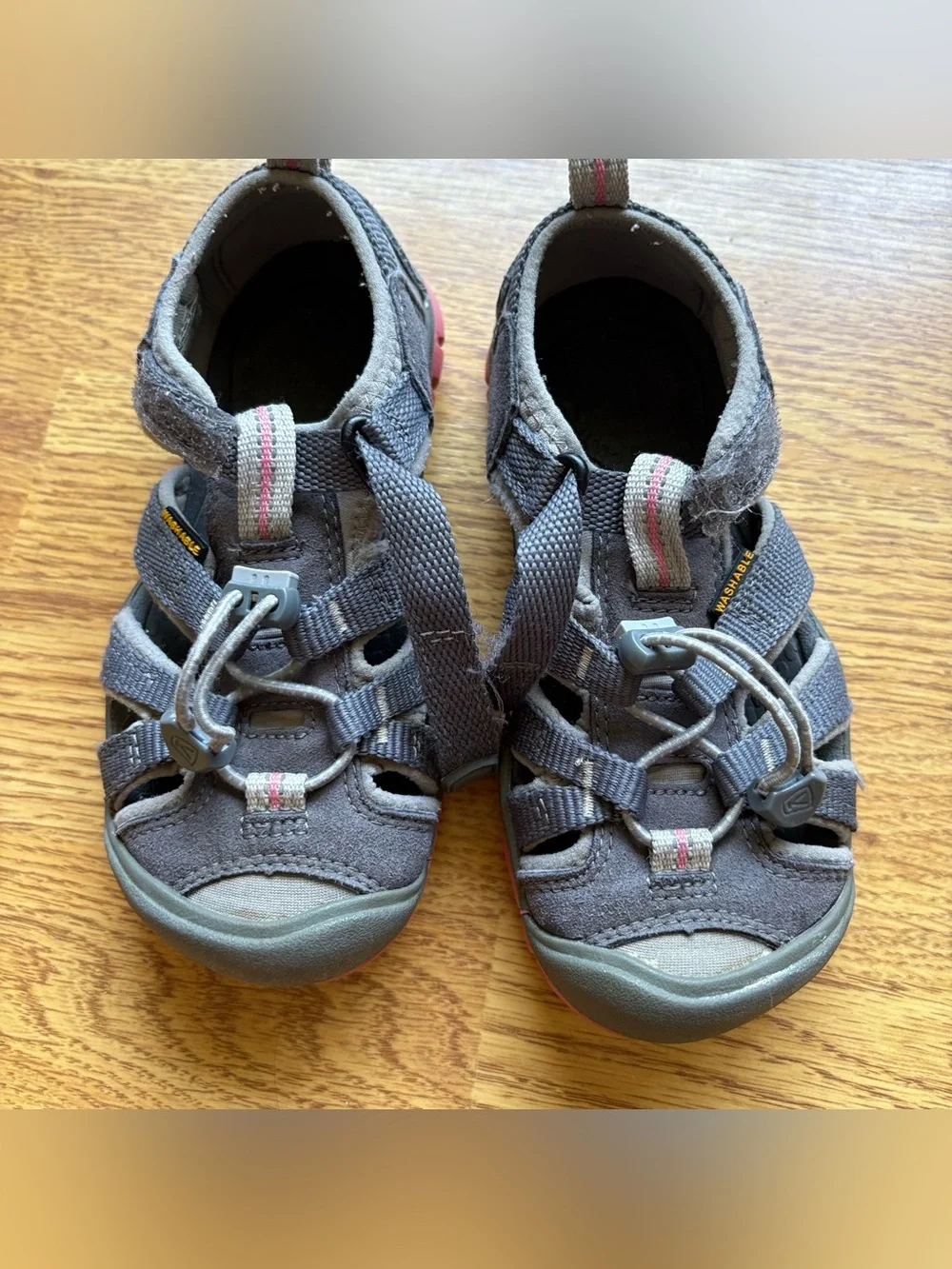 KEEN Kids Girls Sandals Gray Pink Hiking Play Durable Gorpcore Outdoors Sz 11